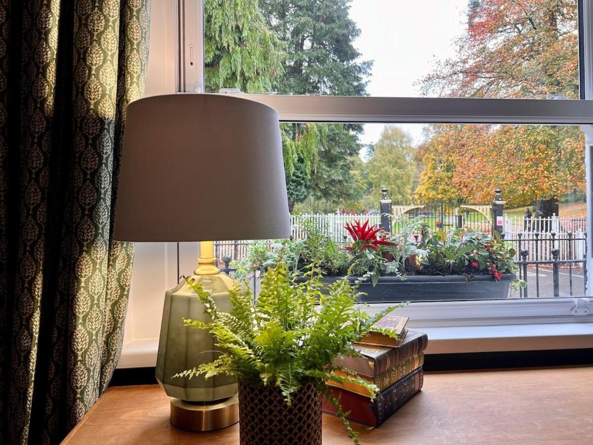 6 - Central Location - Entire House - Free Parking Merthyr Tydfil Buitenkant foto